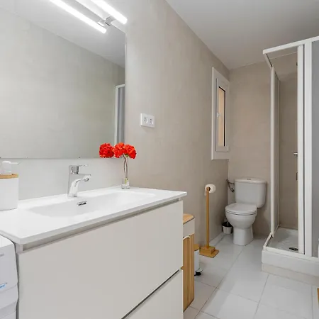 Moderno Y Soleado Apartment